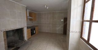 Etagenwohnung  De la iglesia. Piso en calle de la iglesia