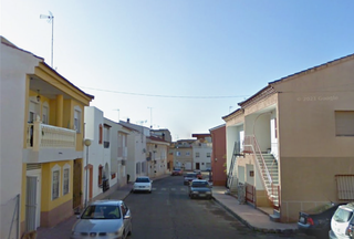 Casa aparellada  Arce. Casa en calle arce