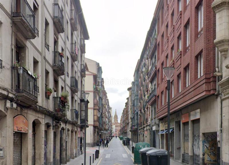 Foto dd2fcb99-ed37-4e58-8308-e13c0a1d027f. Piso  en calle san francisco en Zabalburu Bilbao