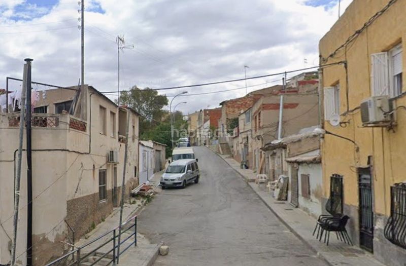 Foto 120115db-f4a2-4ab5-bc40-de0151f9665b. Casa aparellada a Plaza Castelar - Mercado Central Elda
