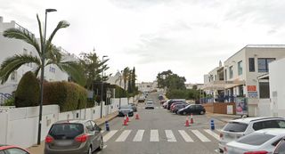 Casa aparellada  Luz (la). Casa en avenida luz la