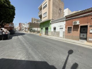 Casa aparellada  Nijar-los molinos. Casa en carretera nijarlos molinos