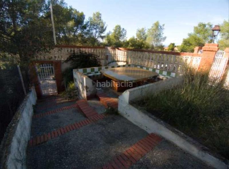 Foto c3bf2992-cf76-4d84-8e37-db3643f0e08a. Xalet amb aparcament a Vilamarxant