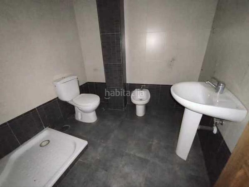 Foto 8b9ea147-9cd1-4751-ac00-8391647518b6. Casa pareada casa en calle torrecillas en Güevéjar