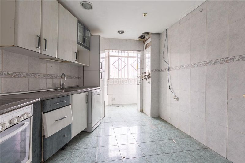 Piso en calle puebla de sanabria en Villaverde Alto Madrid - Imagen 13