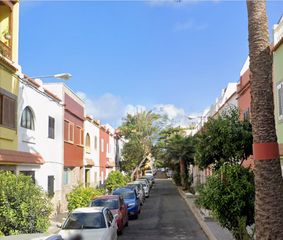 Casa aparellada a Doctor Jimenez Neyra
