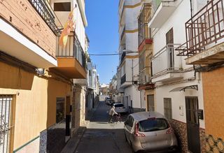 Etagenwohnung  Montellano. Piso en calle montellano