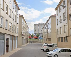 Etagenwohnung  Ebro. Piso en calle ebro