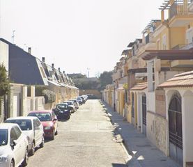 Casa aparellada  Encantado. Casa en calle encantado