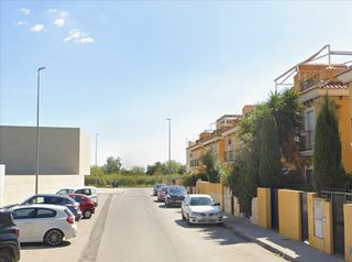 Towny house  Polonia. Casa en calle polonia