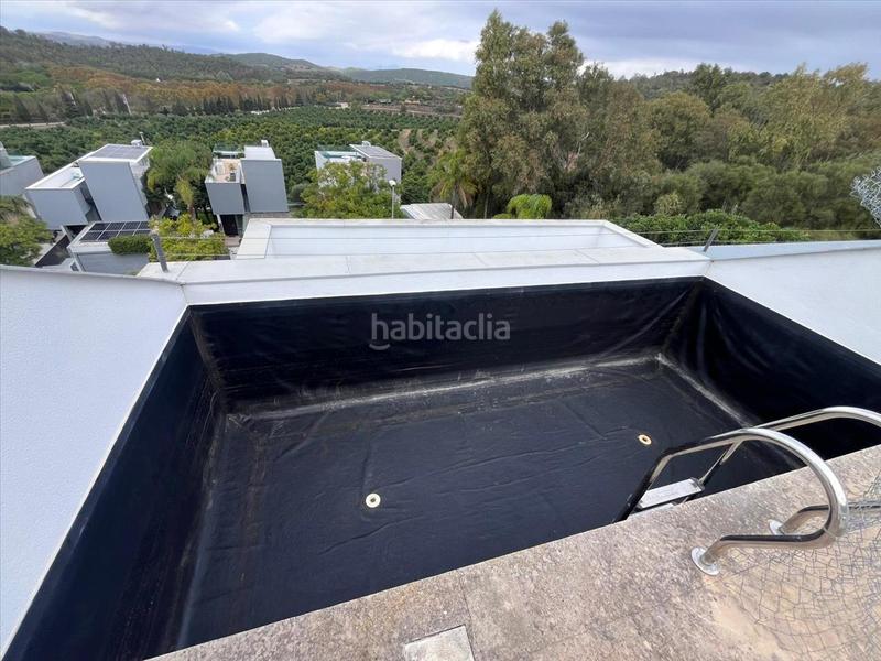 Foto 39b59712-b3aa-4a6c-aa9a-a03356011216. Casa pareada casa en calle polo sur en San Enrique-Guadiaro-Pueblo Nuevo Sotogrande