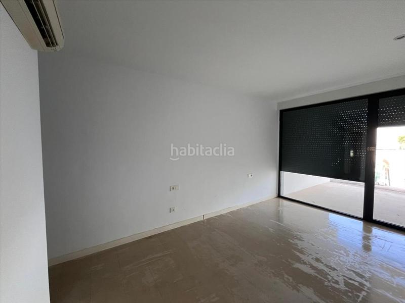 Foto ffe599e7-a274-48a6-9c74-3d84bad28886. Casa pareada casa en calle polo sur en San Enrique-Guadiaro-Pueblo Nuevo Sotogrande