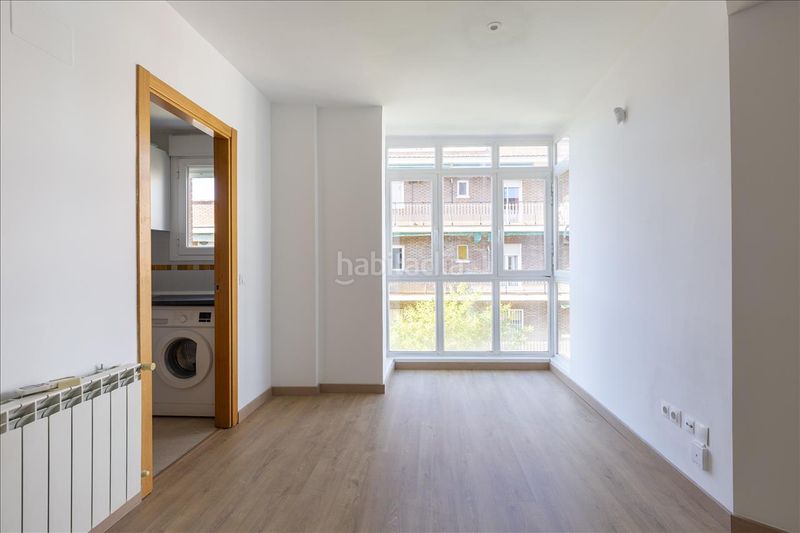 Piso en calle apostol santiago en Ventas Madrid