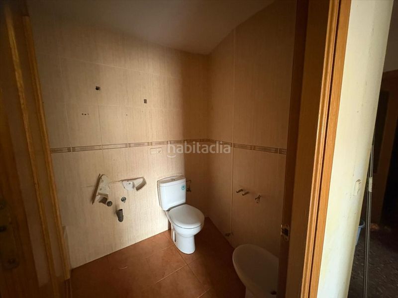 Foto 213ac26d-9177-499a-b153-3b9d1bab6438. Pis amb aparcament a Roda (La)