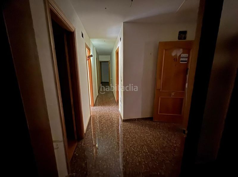Foto 63b8e789-ad45-4813-aee2-b3e169a00066. Pis amb aparcament a Roda (La)
