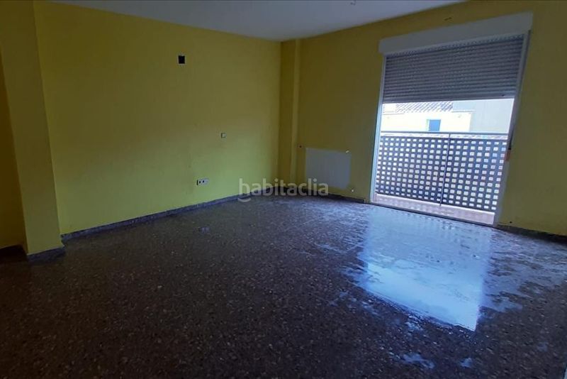 Foto e763b8a4-ca0e-4094-b95b-487f4f1d1b09. Pis amb aparcament a Roda (La)