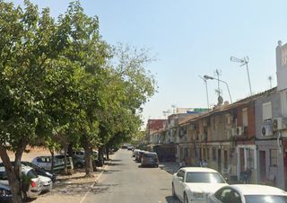 Casa aparellada a Castaño