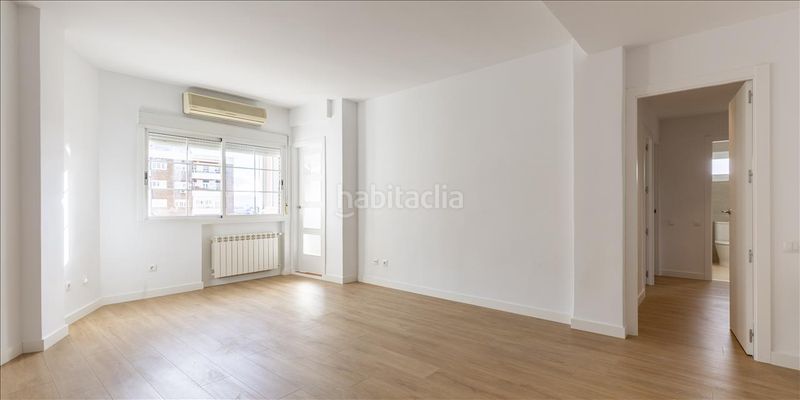 Piso en calle oña en Virgen del Cortijo-Manoteras Madrid