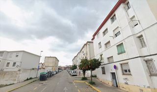 Etagenwohnung  Ebro. Piso en calle ebro