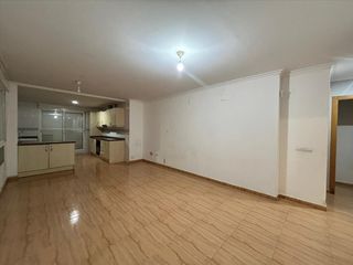 Planta baixa  Joanot martorell. Piso en calle joanot martorell