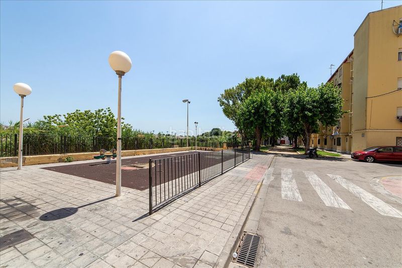 Foto c7193d9b-0dd9-4626-84fb-c5d0abab8327. Pis a El Mercado Manises