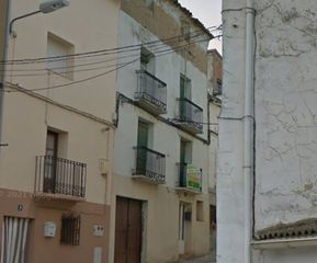 Casa aparellada  Yanguas. Casa en calle yanguas