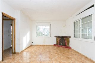 Xalet  Corts catalanes. Casa en calle corts catalanes