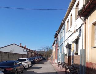 Casa aparellada a Alfredo Canal