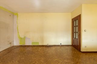 Etagenwohnung  Lilas. Piso en calle lilas