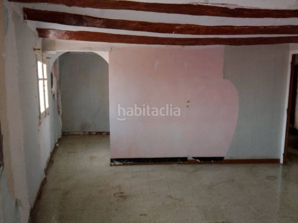 Foto 643511c5-e033-4a5b-8cb1-599d597e3b56. Casa aparellada a Tarazona