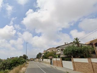 Xalet  Crisantem. Casa en carretera crisantem