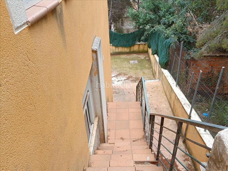 Foto dcc0eee0-a574-4b8a-ad76-ded3d4104b0d. Xalet amb piscina a costa Cunit - els jardins - els rosers Cunit