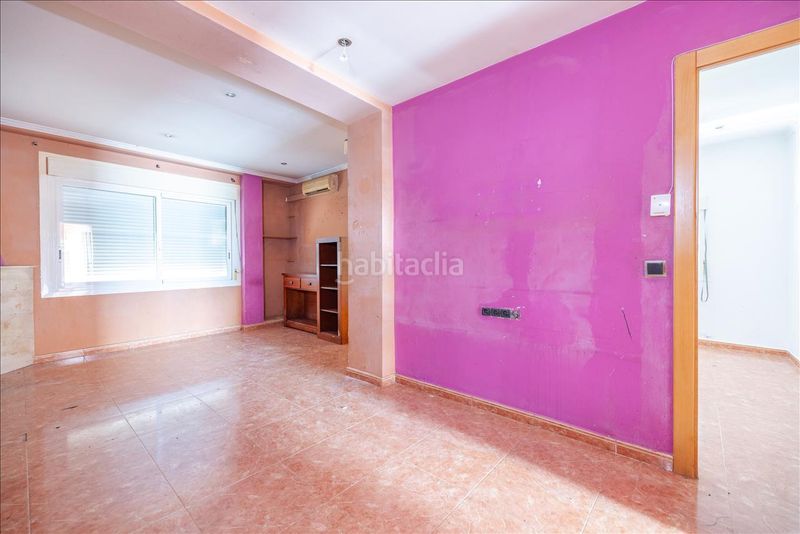 Foto e9e55954-7d95-41ef-a569-689c980bd752. Xalet amb piscina a costa Cunit - els jardins - els rosers Cunit