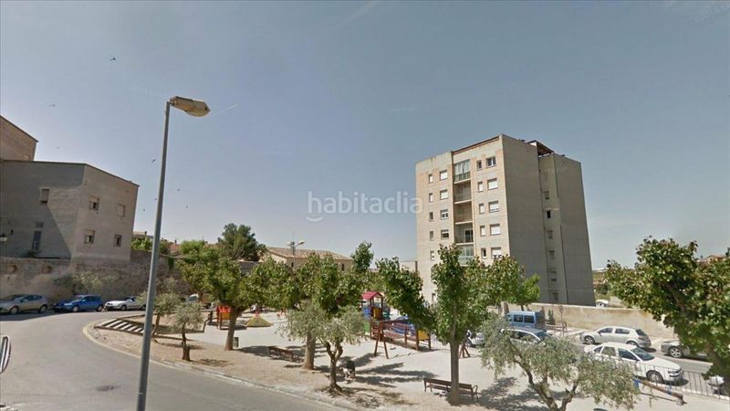 Foto 70e0f5f6-102d-47d3-9289-8c1b9d0941f7. Aparcament cotxe a Cervera