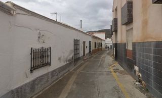 Erdgeschoss  Real. Piso en calle real