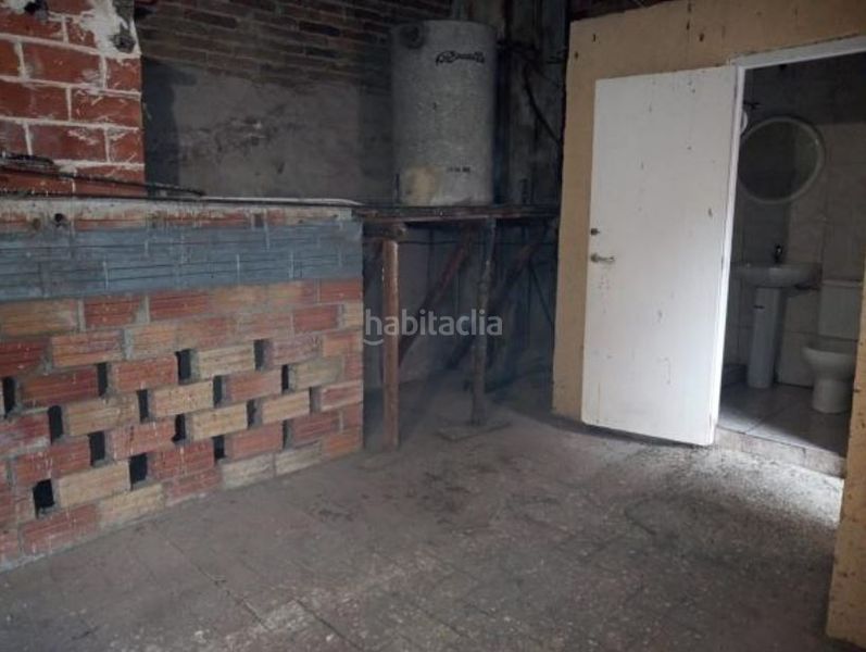 Foto bbfdc905-e9c4-4c56-b378-c1a1db469900. Casa aparellada a Borges Blanques (Les)