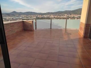 Attique à Sant Vicenç dels Horts. Piso ático en venta