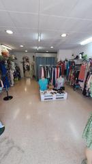 Location Local commercial à Sant Vicenç dels Horts. Local en alquiler