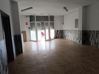 Location Local commercial  De girona. Local en alquiler