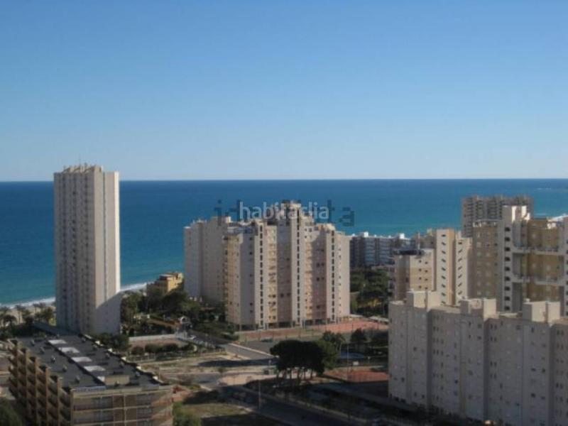 Foto cbb2c2cb-ed58-4f71-b9c8-948d059aef0e. Alquiler ático atico en alquiler en platja muchavista en Campello (el)
