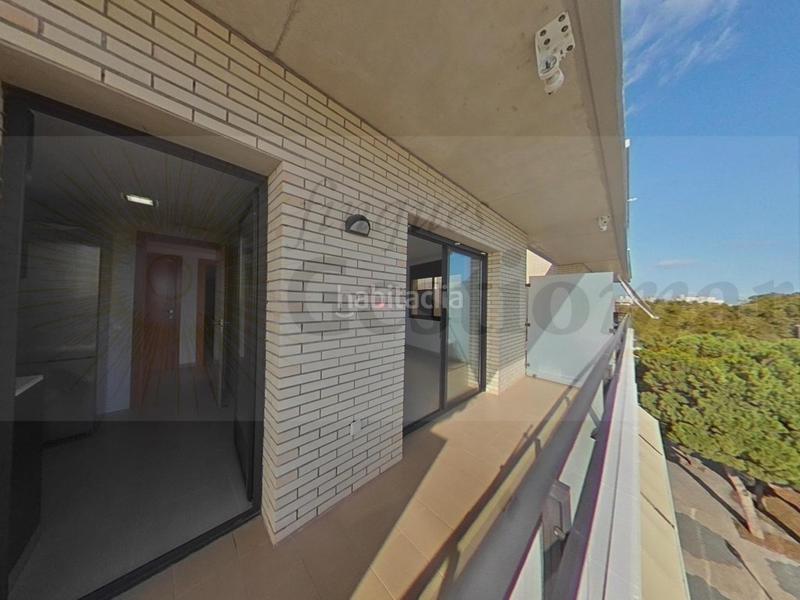 Foto 3970424e-e8e5-4447-becf-afd76fab19c5. Attico in paseo s joan baptiste la salle 37 in Port - Horta de Santa Maria Cambrils