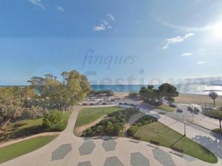 Penthouse in Paseo s joan baptiste la salle 37. Atico frontal al mar en cambrils
