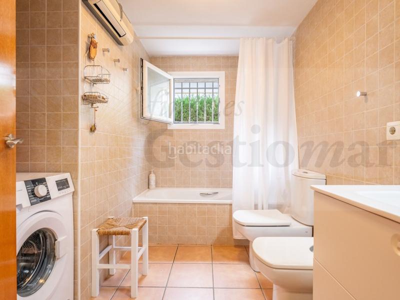 Foto 39ecfcfc-e02e-4137-80d1-40b8010b3046. Chalet in calle forjador del 3 in Platja de Mont-roig Mont-roig del Camp