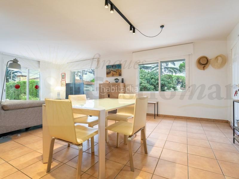 Foto dee9723b-8bad-45a8-bb61-46dcfd09625c. Chalet in calle forjador del 3 in Platja de Mont-roig Mont-roig del Camp