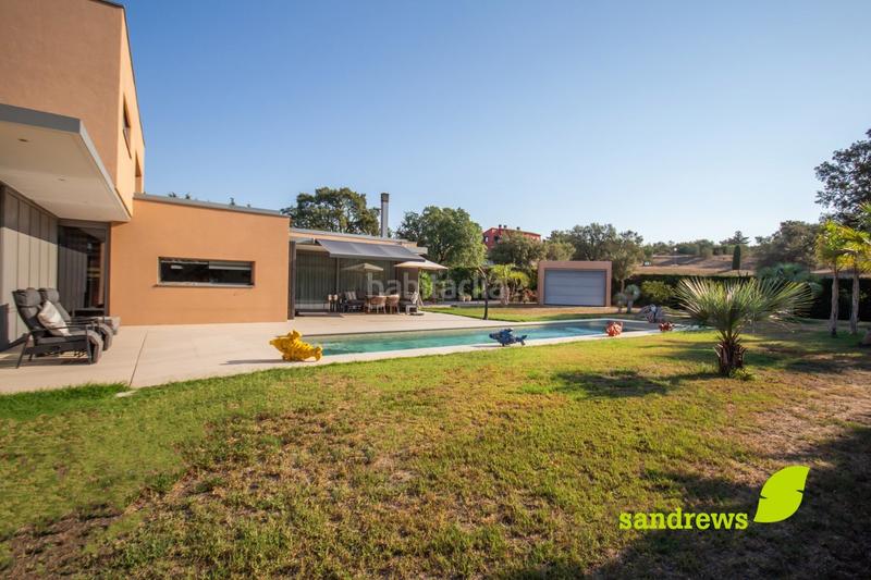 Foto f5f9c815-c27b-4ded-a9fe-3f61e03208fd. Casa villa con piscina en el gold en Peralada