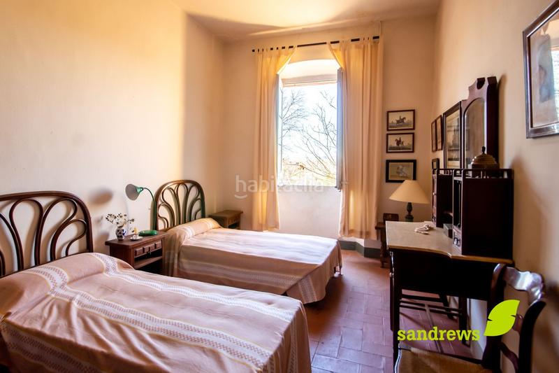 Foto b2933447-c37b-4634-8efe-bf2b36c2023d. Casa propiedad histórica exclusiva casa señorial del siglo xix en el corazón del alt empordà en Cabanes