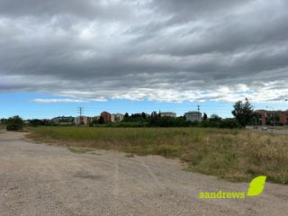 Terreny residencial a Poble Nou-Olivar Gran. Conjunto 2 parcelas en figueres