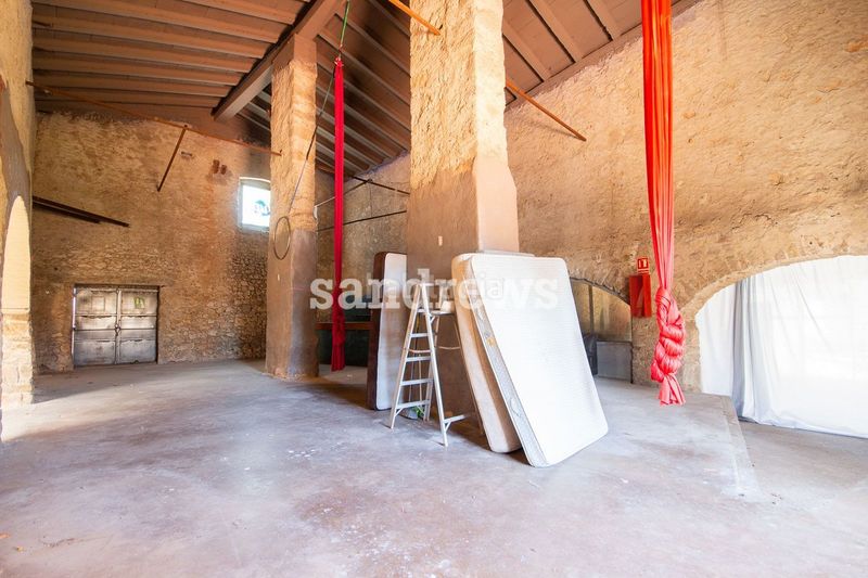 Foto 0502144e-c108-4d47-9ef7-a8ffd80c41d6. Masia a Riells Escala (L´)