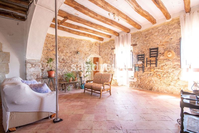 Foto 063c8d96-bca3-4b14-8605-929d8930b73f. Masia a Riells Escala (L´)