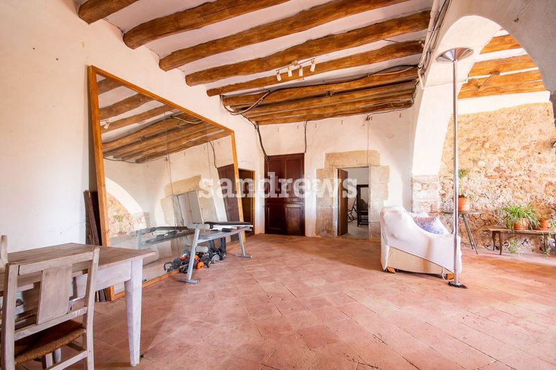 Foto 53e9dc5a-16a8-4398-beeb-f3e9d1ed98a6. Masia a Riells Escala (L´)